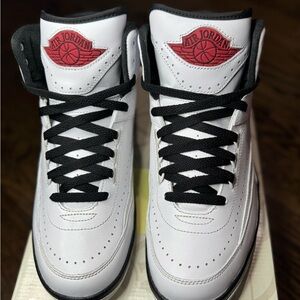 Jordan 2 OG Chicago Size 8 Men’s White and Black High-Top Sneakers